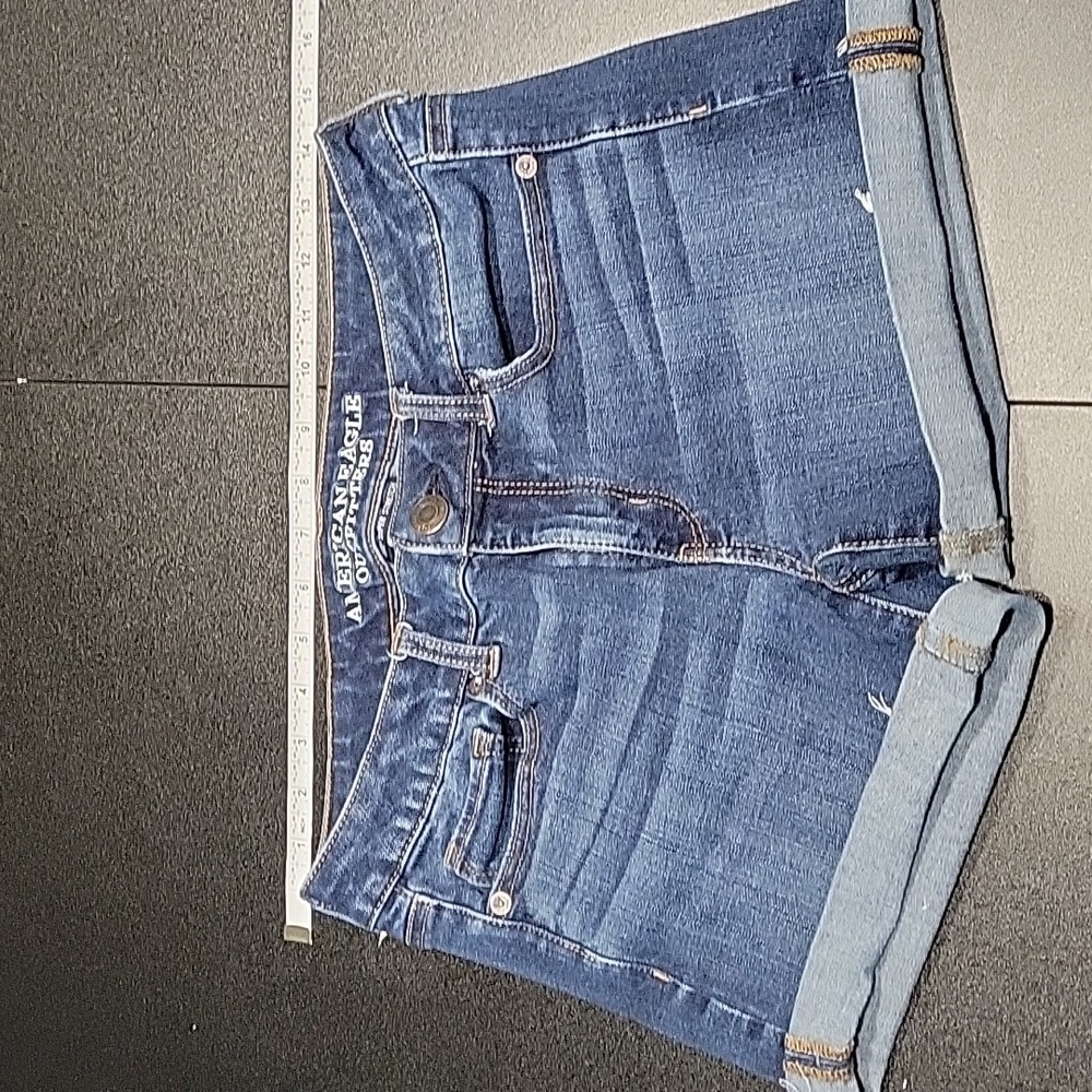 American Eagle 360 Super stretch Midi shorts